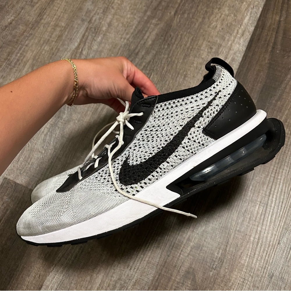 Nike - Air Max Flyknit Racer